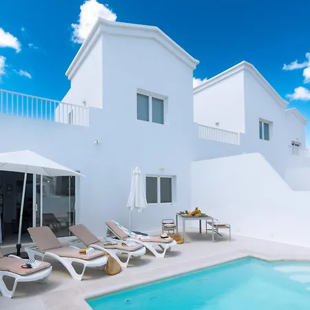 Lolalo House Villa *