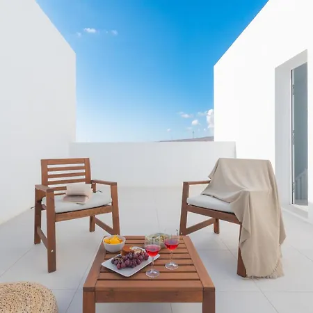 Lolalo House Villa *